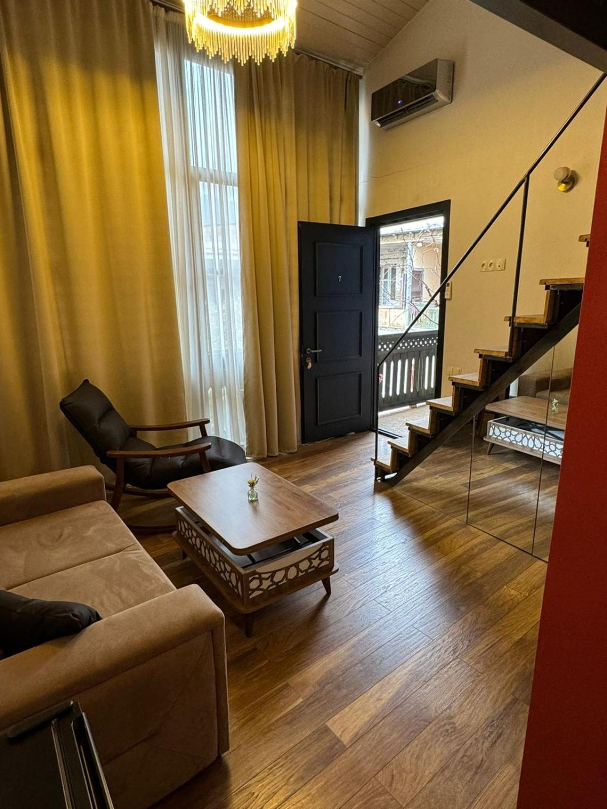 Vintage Room Tbilisi Esterno foto